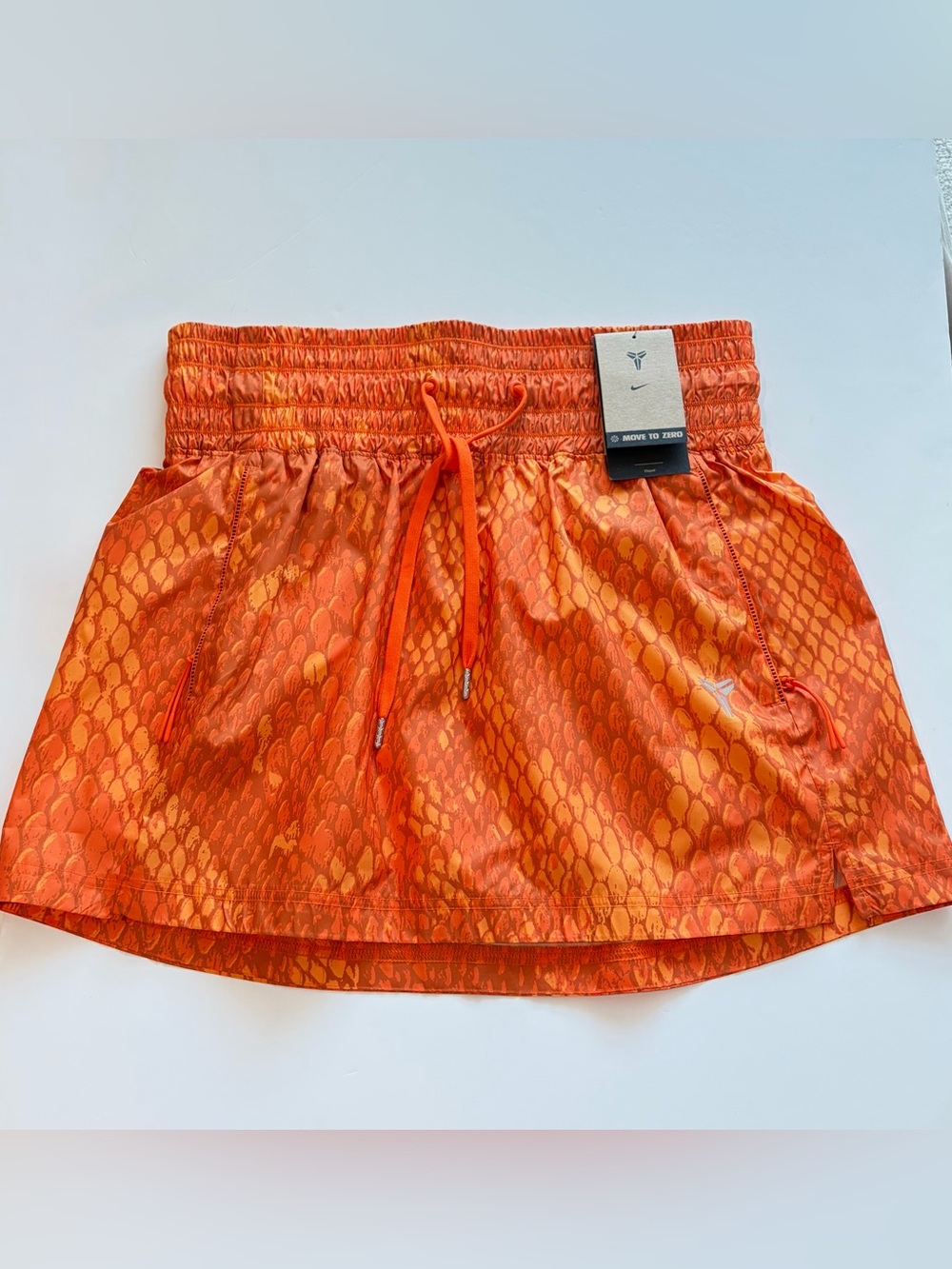 Nike Kobe Women's Woven Skirt Orange snakeskin print Size Large IB2720-819 NWT